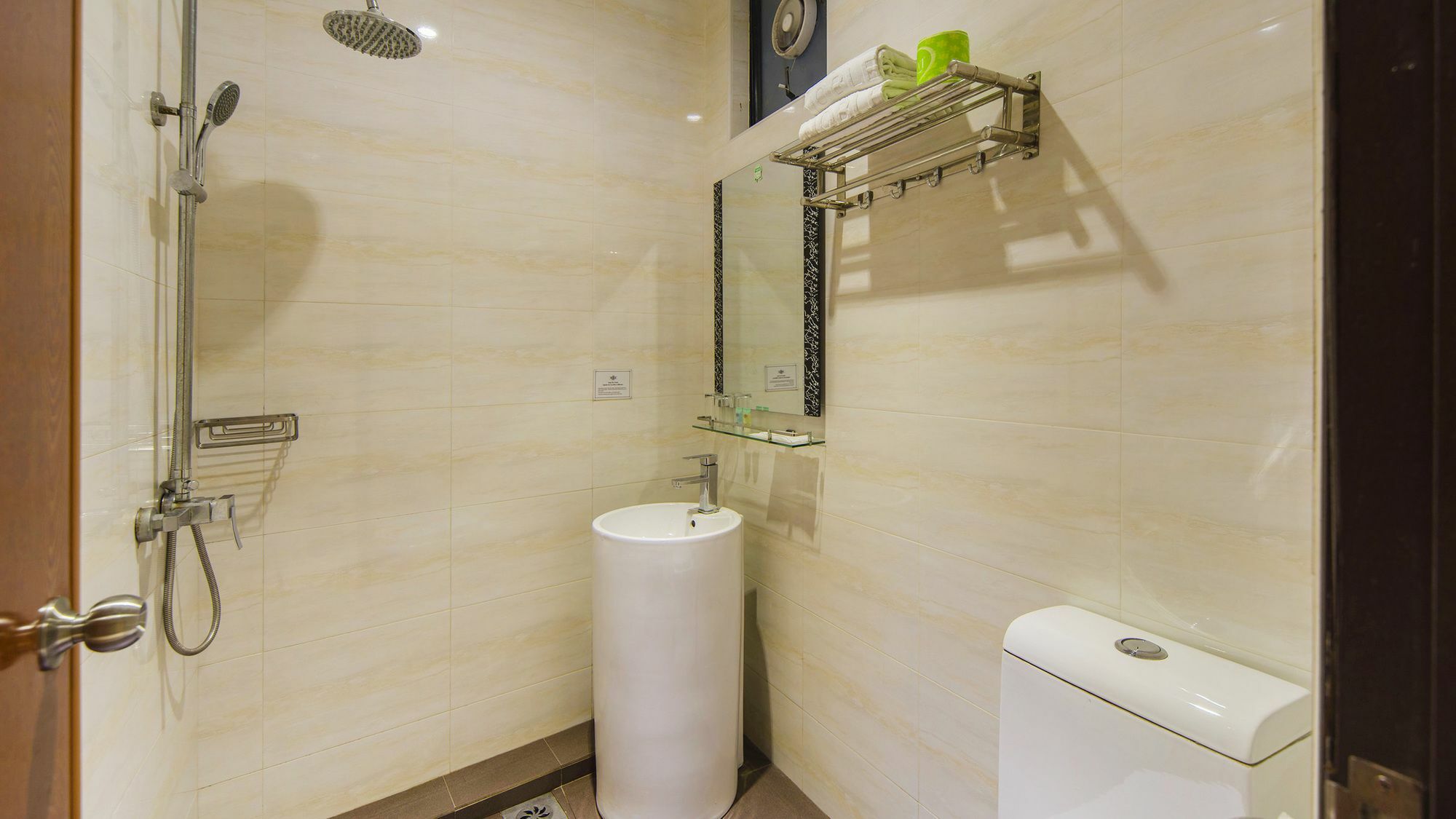 Reddoorz Plus Near Lavender Street سنغافورة المظهر الخارجي الصورة