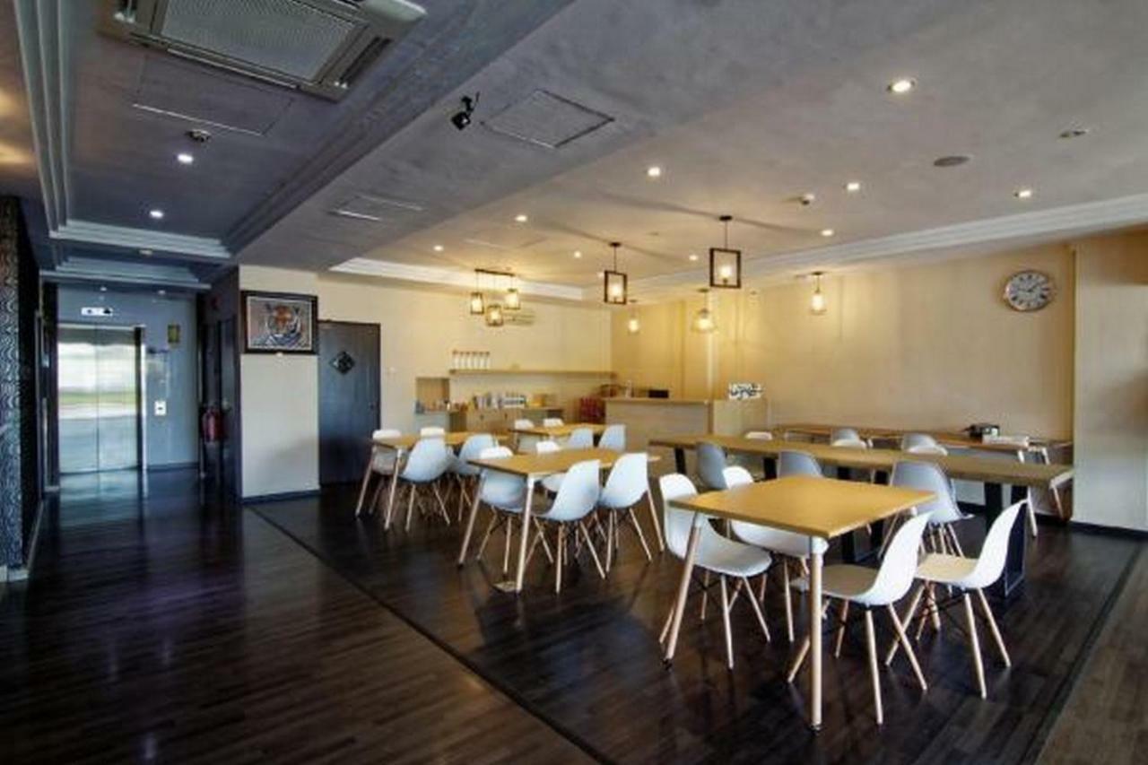 Reddoorz Plus Near Lavender Street سنغافورة المظهر الخارجي الصورة